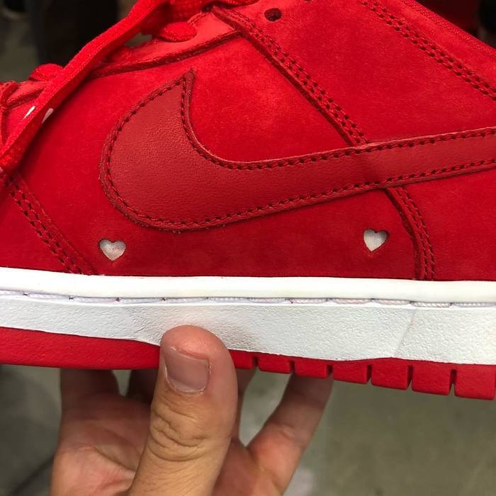 Girls Dont Cry x Nike SB Dunk Low 6