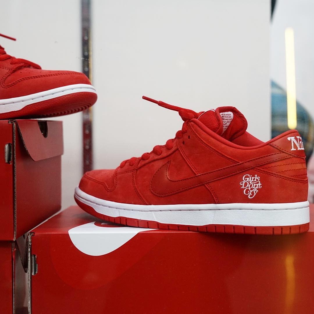 Girls Dont Cry x Nike SB Dunk Low 4