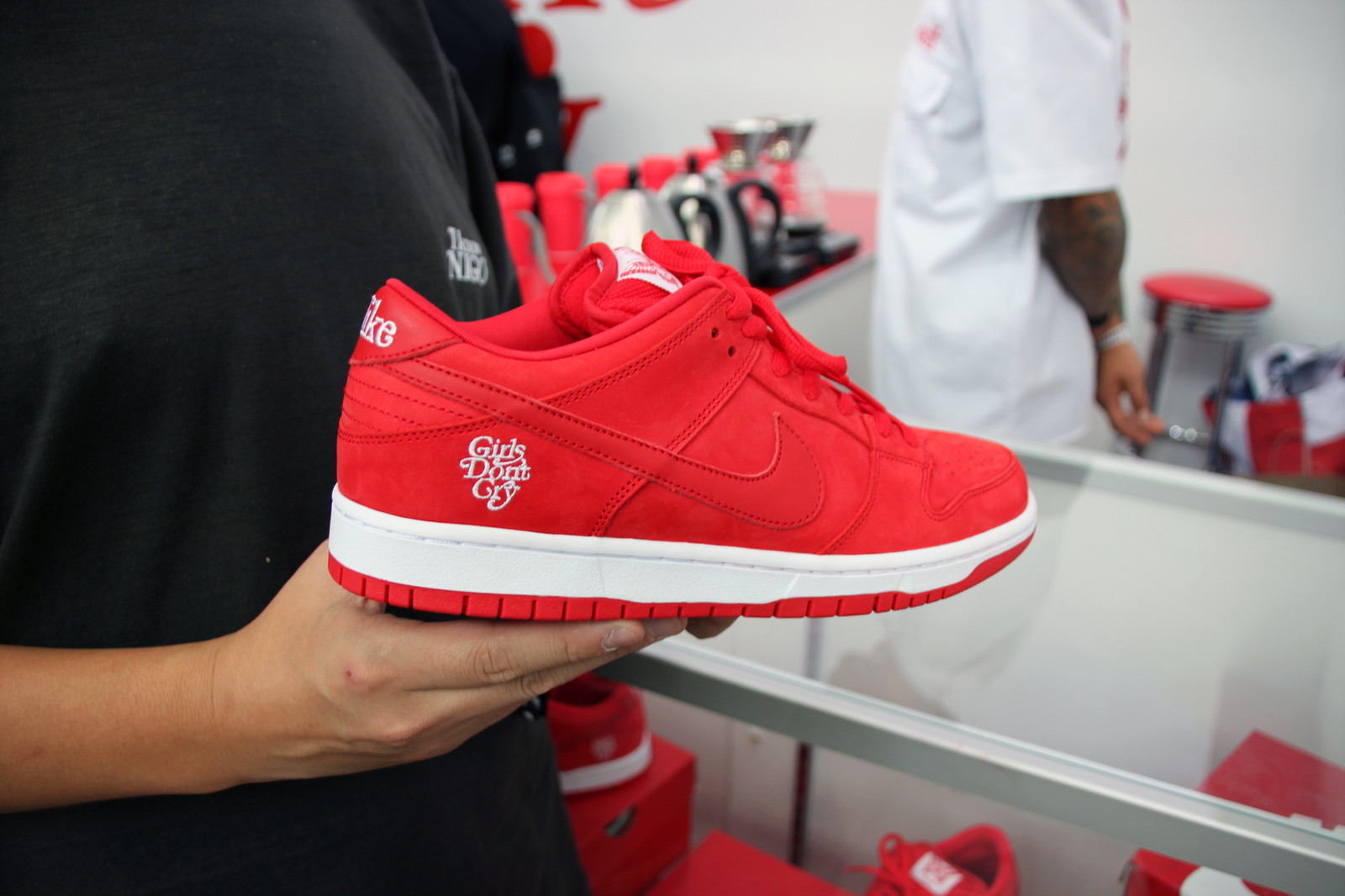 Girls Dont Cry x Nike SB Dunk Low 9