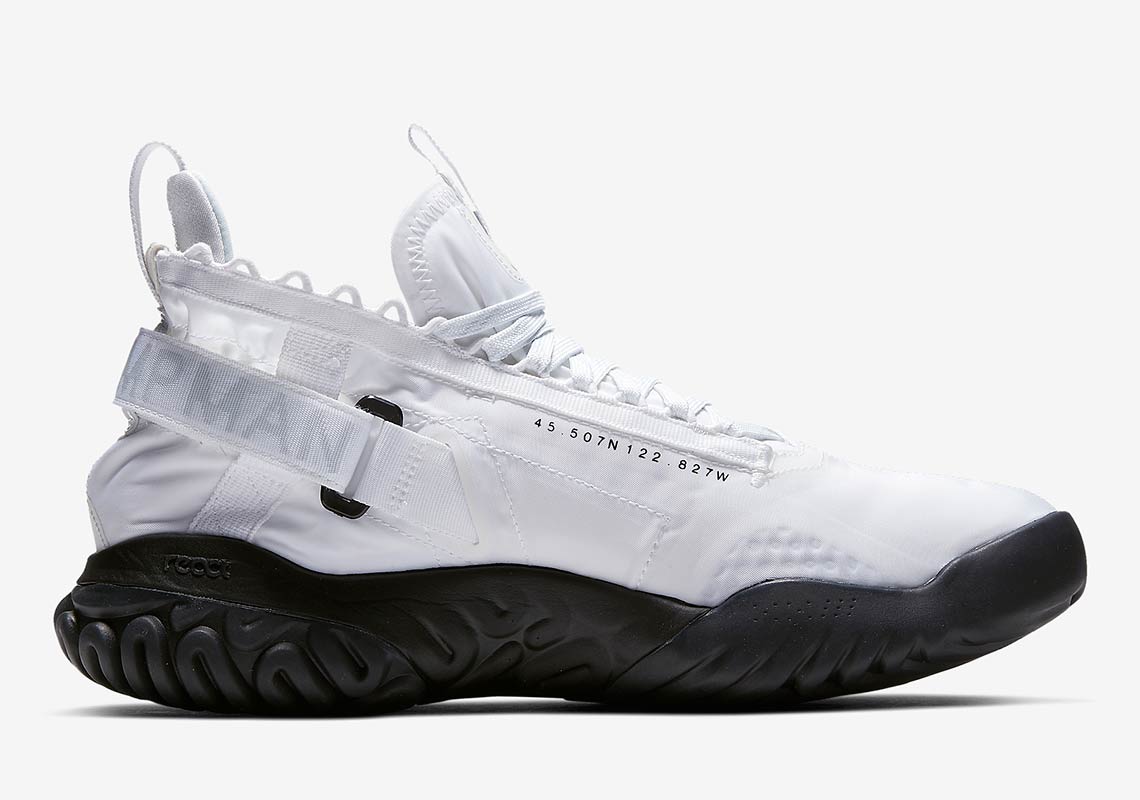 Ecco le immagini ufficiali delle Jordan Proto React | Outpump