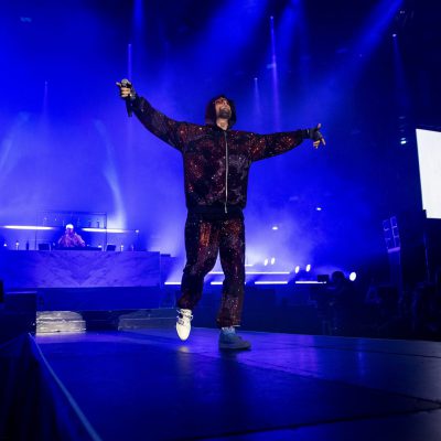 IUTER si ricopre di Swarovski per Guè Pequeno al Mediolanum Forum – Outpump